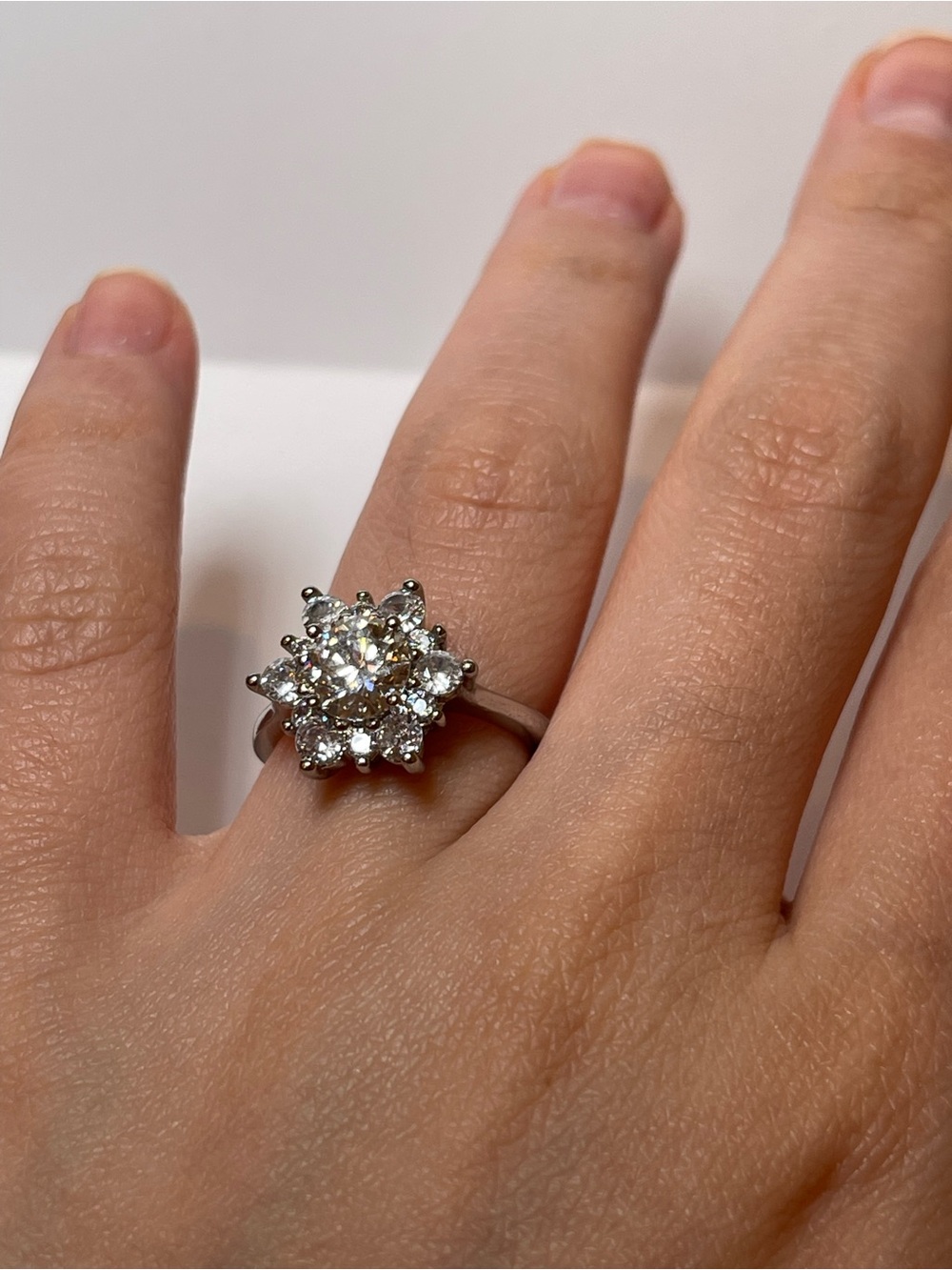 Moissanite 1.5 carats size 7 gorgeous ring originally $799